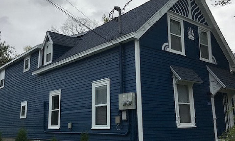 House For Sale In Li...