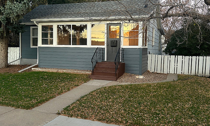 Small 2 Bedroom Hous...