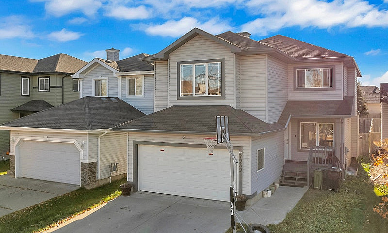 3 Bedrooms 3 Bath Ho...