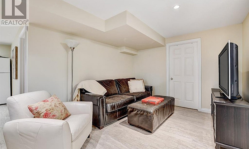 9634 – 107 Avenue – ...