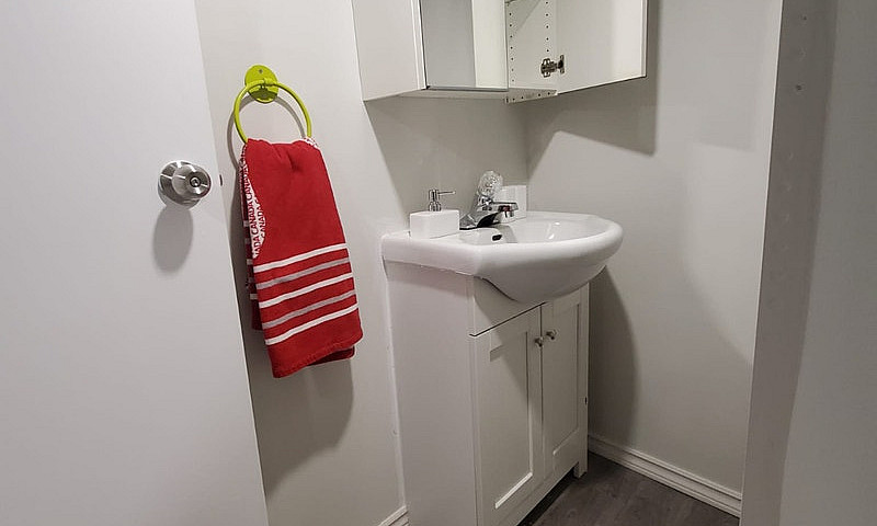 Private Basement 1 B...