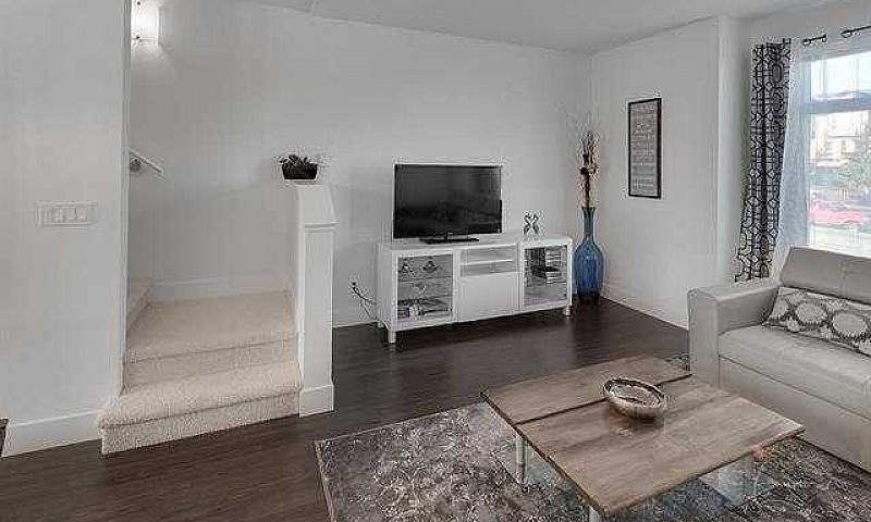 Townhouse For Rent...