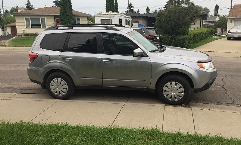 2009 Subaru Forester...