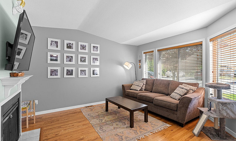 3 Bed, 2 Bath Townho...