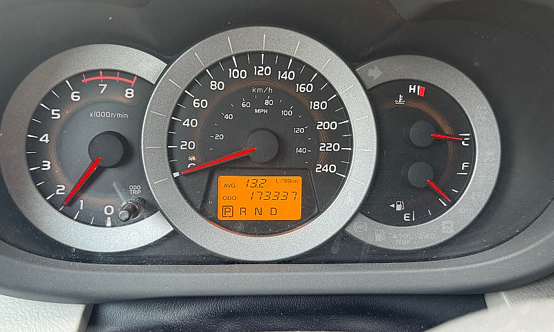 Toyota Rav4 2012...