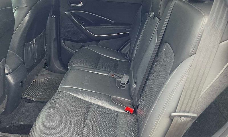 2017 Hyundai Santa F...