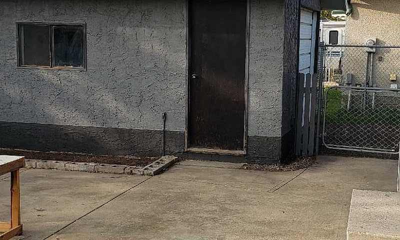 3 Bedroom Home For R...