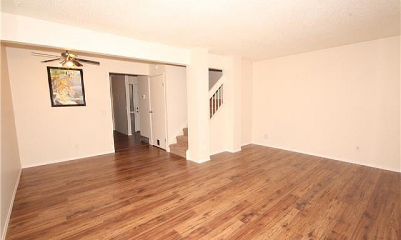 Excellent 3Bedroom 2...