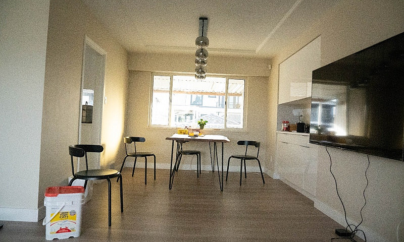 Bright, Renovated 2-...