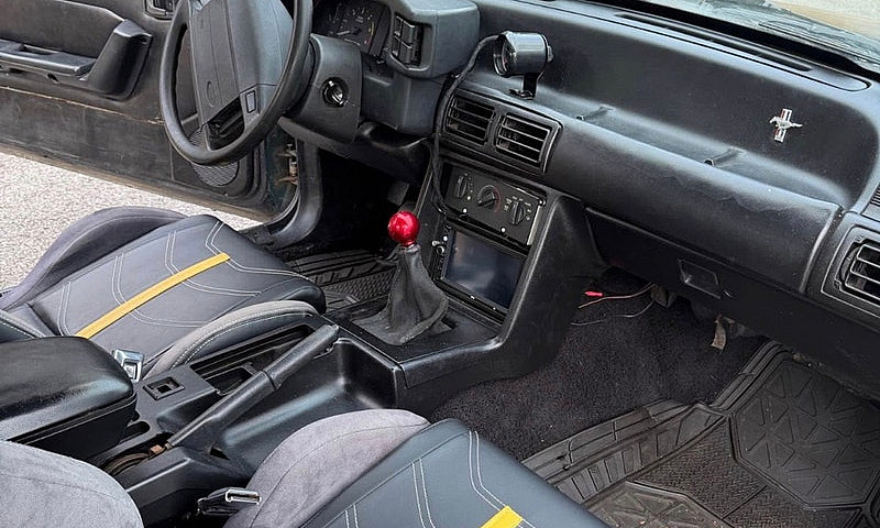 91’ 4 Cylinder Musta...