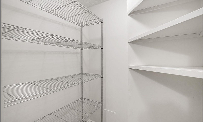 Updated 3-Bedroom Co...