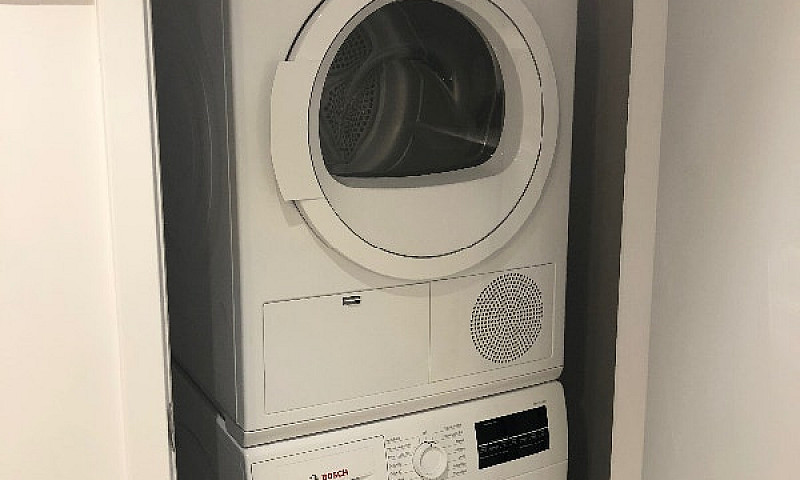 Un 31/2 Au Centre Vi...
