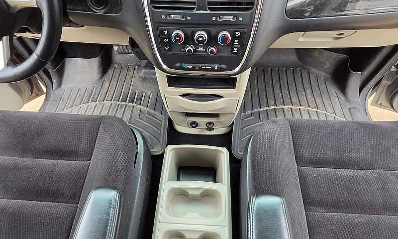 2014 Dodge Grand Car...