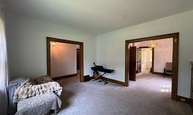 **2 Bed 1 Bath House...
