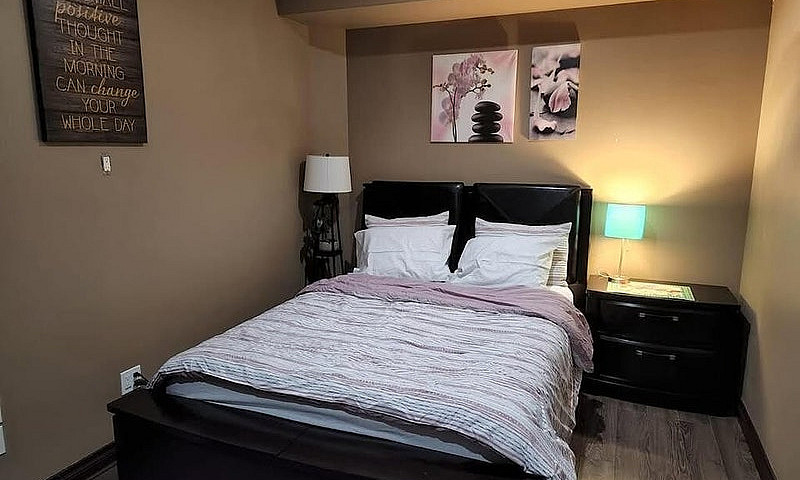 Furnished 1Br Walkou...