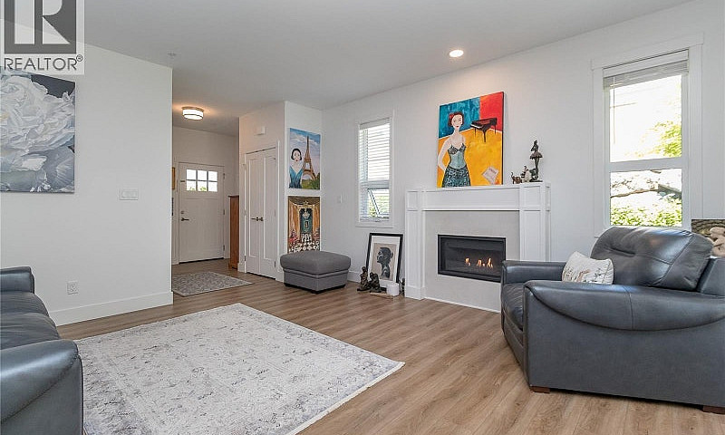 Luxury 2-Bed Rancher...