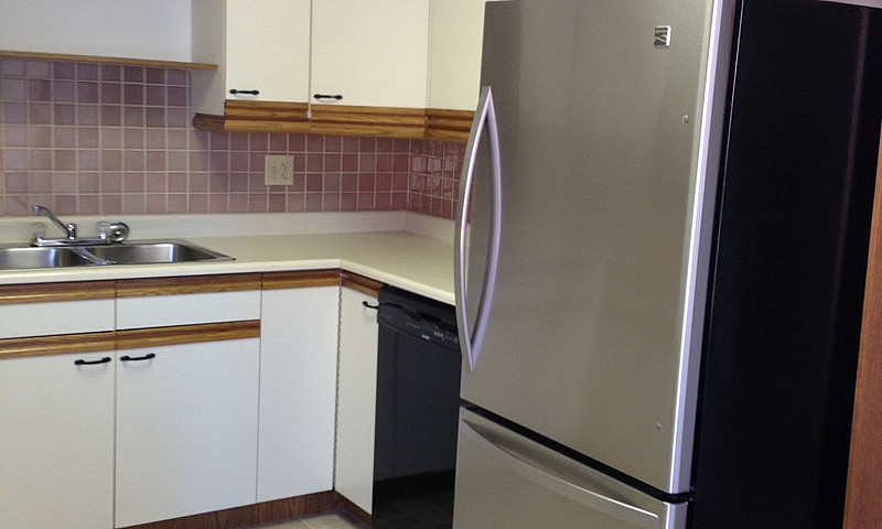 Large 2 Bedrooms 2 B...