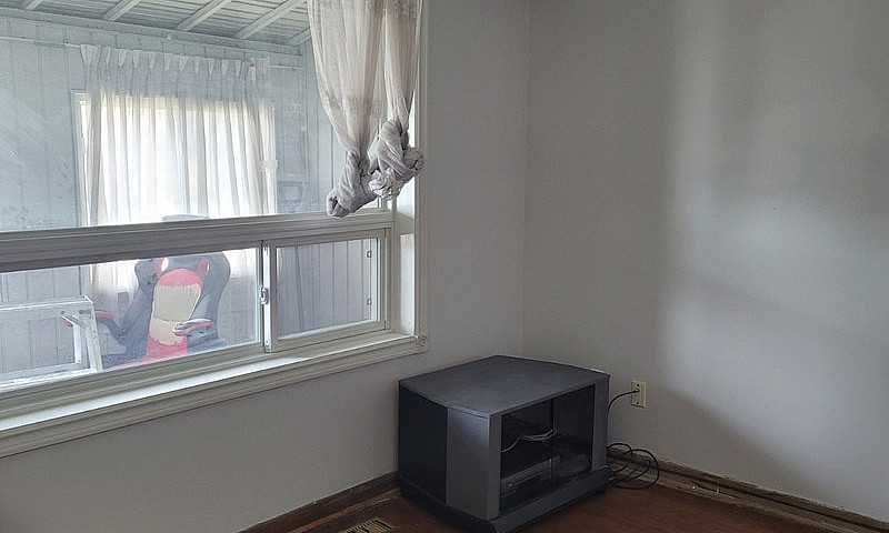 Toronto One Bedroom ...