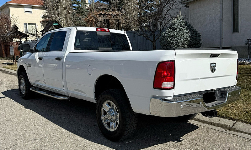 2017 Ram 3500 Slt Cu...
