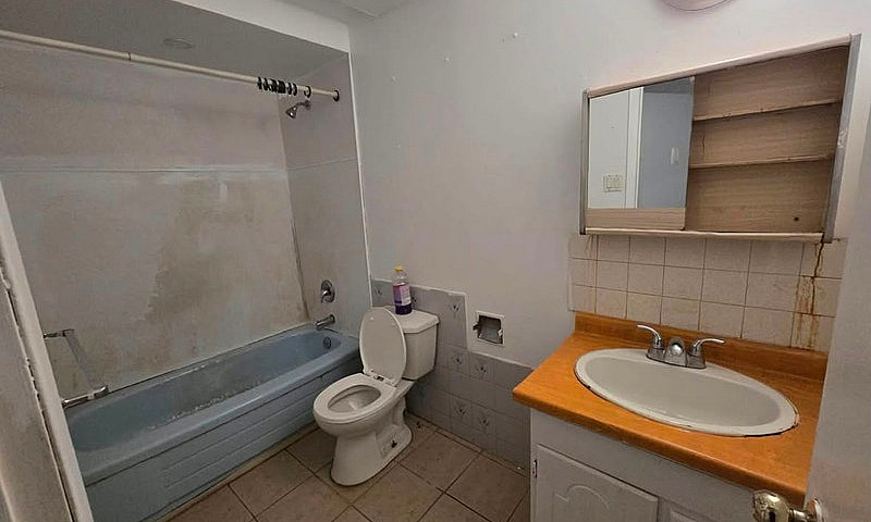 2 Bedroom Basement F...