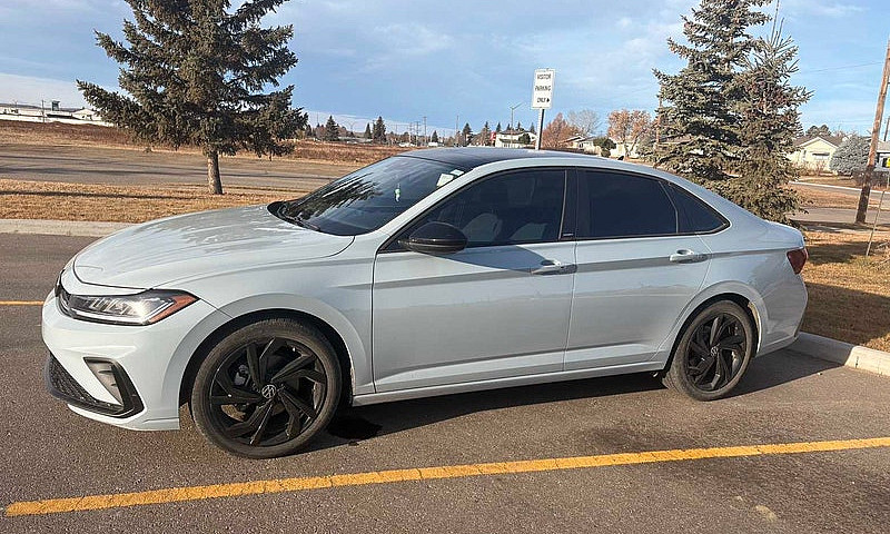 2025 Volkswagen Jett...