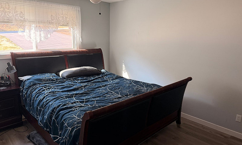 Room For Rent...
