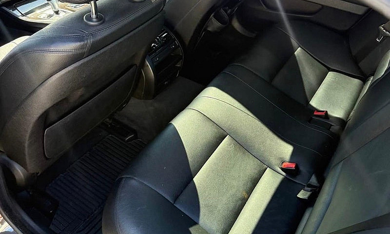 2012 Bmw 528I Xdrive...