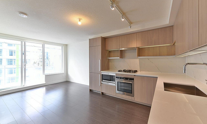 High Floor Condo 1Be...
