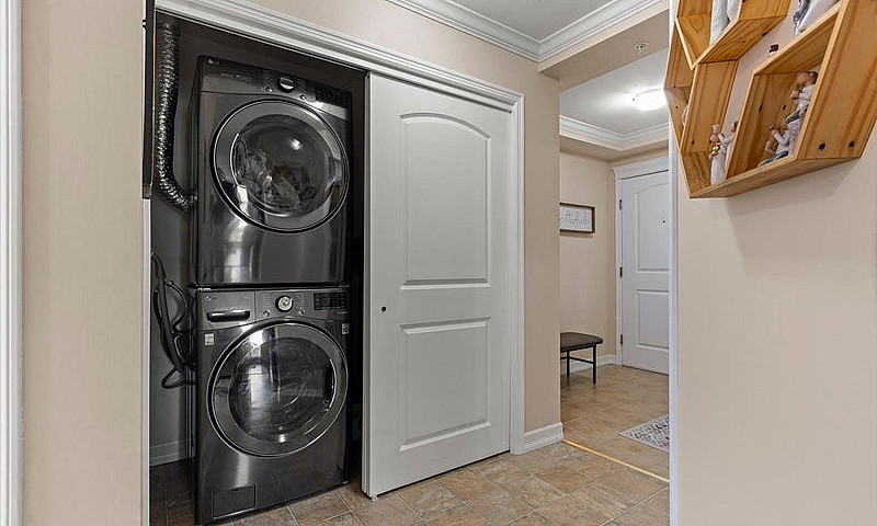 2 Bed, 2 Bath Condo ...