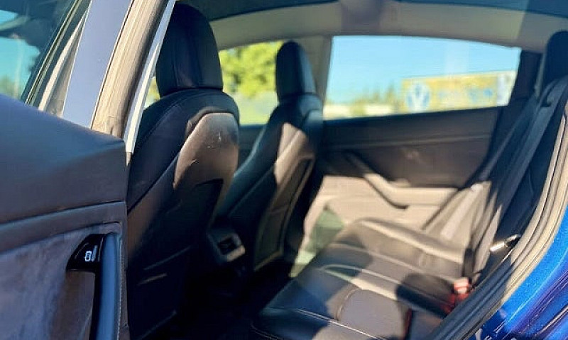 Tesla Model 3 Long R...