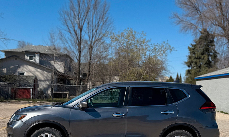Nissan Rogue 2017 Aw...