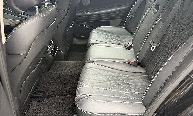 2024 Genesis G80 2.5...