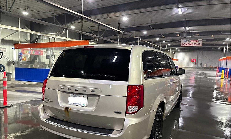 2013 Dodge Caravan...