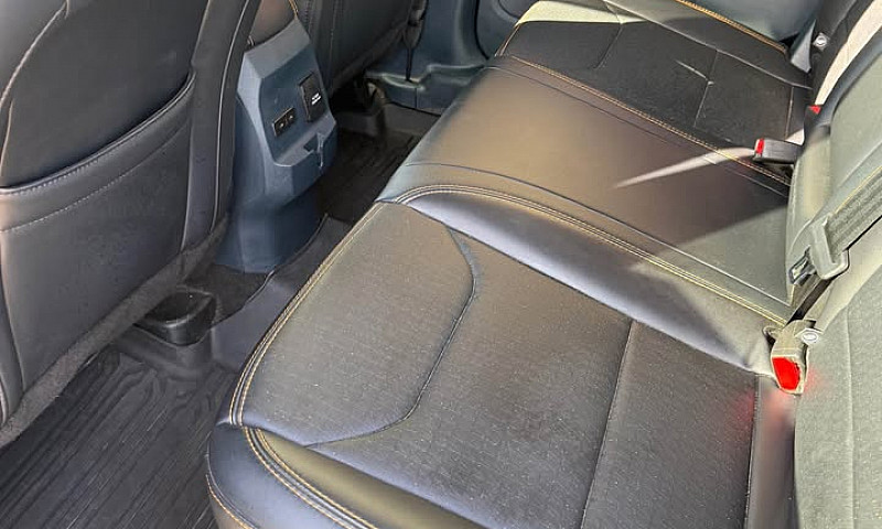 2025 Ford Maverick T...