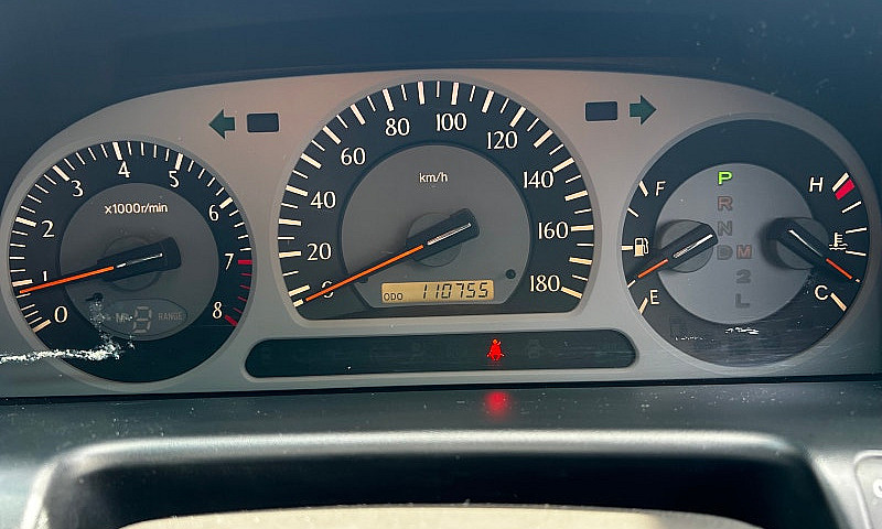 2000 Toyota Crown At...