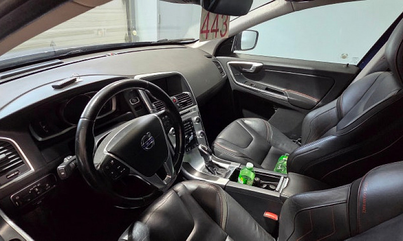 Volvo Xc60 T6 Awd Oc...