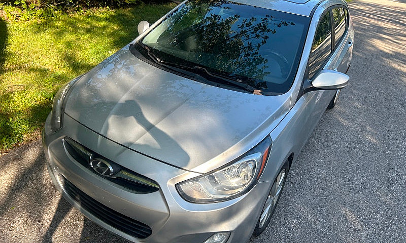 Hyundai Accent 128 8...