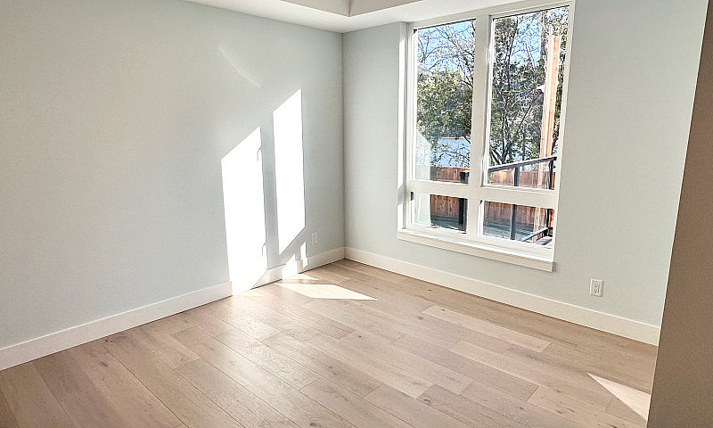 2 Bed 2 Brand New Ri...