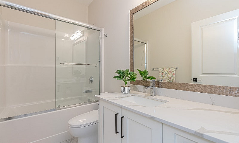 3-Bedroom, 2-Bathroo...