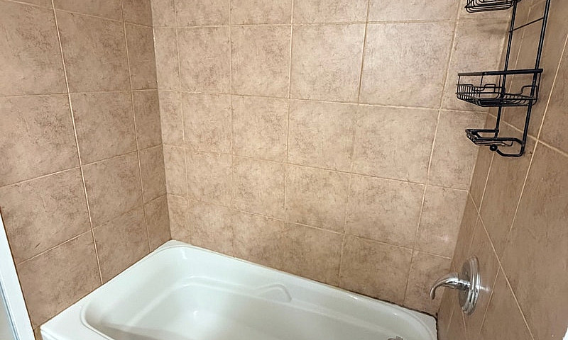 2 Bedroom Condo For ...