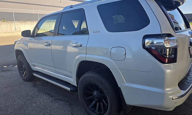 2020 Toyota 4Runner...