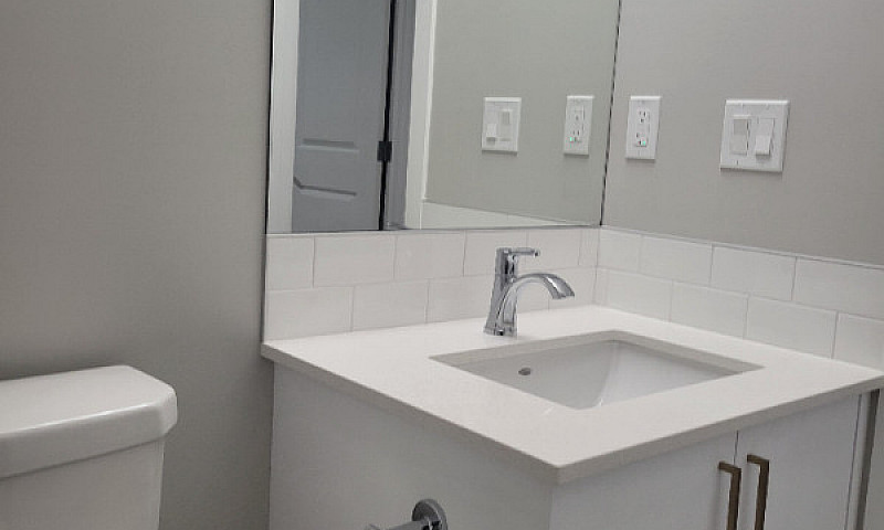 2 Bed Rooms Secondar...