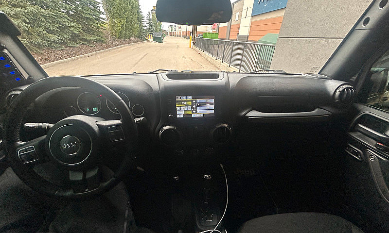 2016 Jeep Wrangler U...