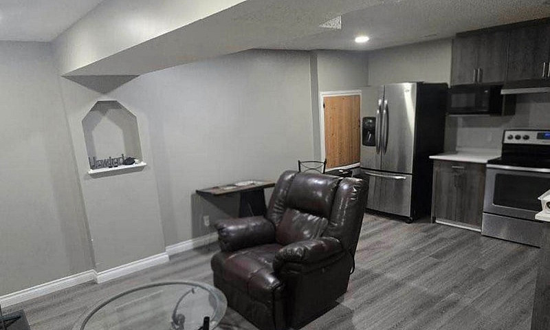 2 Bedroom Basement (...