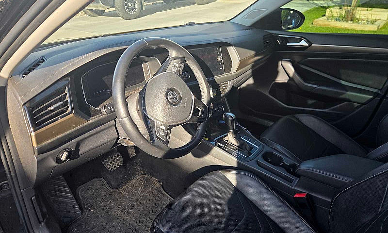 2019 Volkswagen Jett...