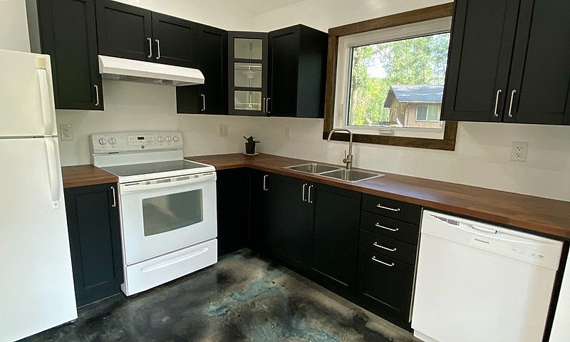 Cozy 3-Bedroom House...