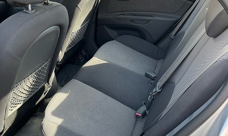 2009 Kia Rio...