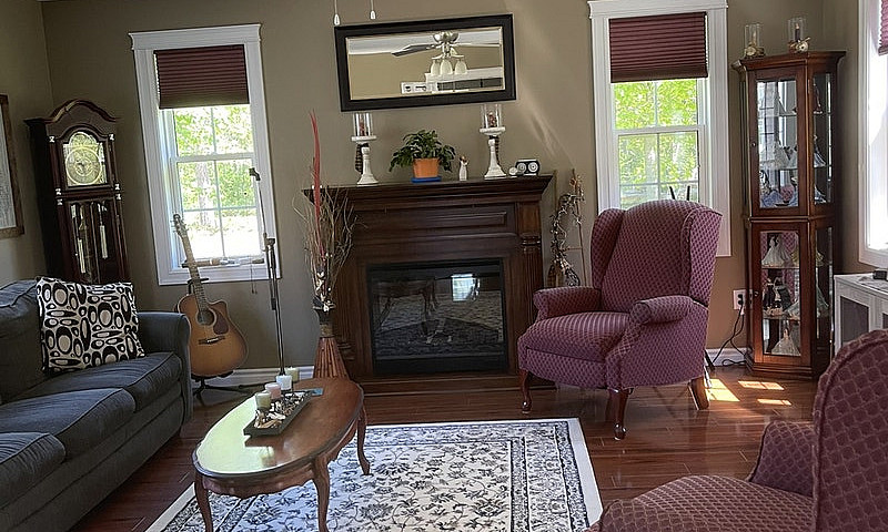 House For Sale 905 W...