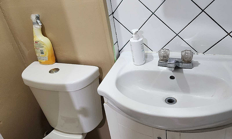 Private Basement For...