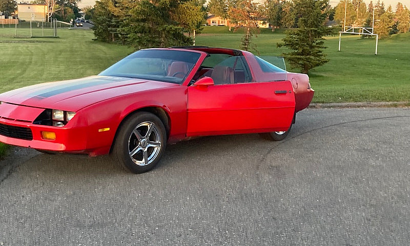 Chevrolet Camaro...